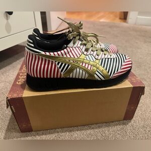 RARE..Onitsuka Tiger Japan Sneakers Red, Black, and White Striped. US 8. NWT.